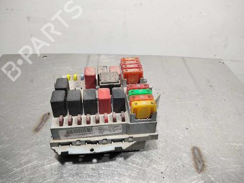 Used Fuse box Fuse box 9997159 9997159