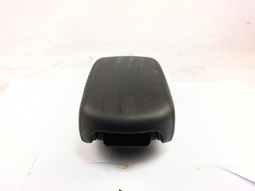 Used Armrest / Center console JEEP AVENGER (J2) Electric (156 hp) 31586259