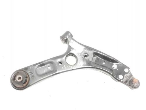 right-front-suspension-arm-kia-pro-ceed-jd-2013-2014-2015-2016-2017-2018-23478646 main image