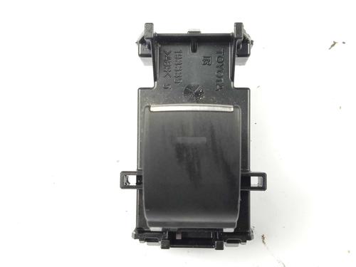 Used Right front window switch Right front window switch TOYOTA YARIS (_P21_, _PA1_, _PH1_) 1.6 GR 4WD (GXPA16) (261 hp) 16930419 16930419