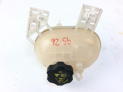 ekpansionstank-jeep-renegade-suv-bu-b1-bv-2014-32499582 main image