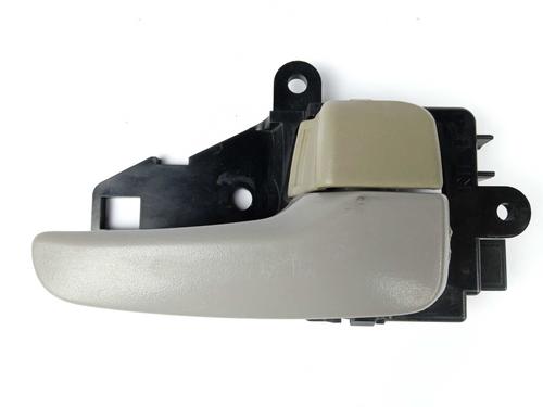 Used Front right interior door handle Front right interior door handle MITSUBISHI L200 / TRITON (KA_T, KB_T) 2.5 DI-D (KA4T) (136 hp) 10227090 10227090