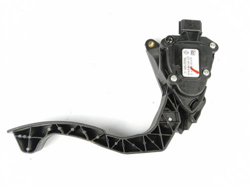 pedal-dacia-sandero-ii-10-sce-75-b8jc-b8jd-180022703rc-2012-10956129 main image