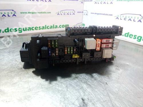 Used Fuse box Fuse box MERCEDES-BENZ GLK-CLASS (X204) 200 CDI (204.901) (143 hp) 10928757 10928757