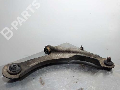 Used Right front suspension arm RENAULT SCÉNIC II (JM0/1_) [2003-2010]  10065443
