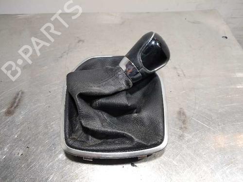 Used Shift knob FORD FIESTA VI (CB1, CCN) [2008-2017]  11389252