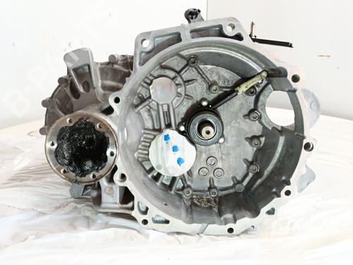 Used Gearbox SEAT LEON Sportstourer (KL8, KLD) 1.5 eTSI (150 hp) 29008072