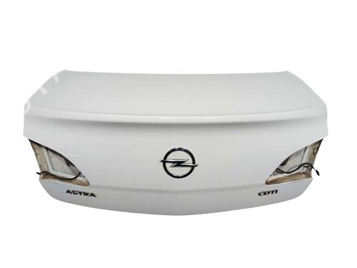 bagklap-cckombi-coupe-opel-astra-j-saloon-2012-33833487 main image
