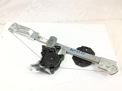 Used Front right window mechanism DACIA SANDERO II TCe 90 (B8M1, B8MA, B8AC) (90 hp) 31010769