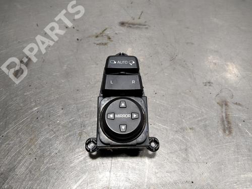 Used Mirror switch HYUNDAI TUCSON (TL, TLE) 1.7 CRDi (116 hp) 9983413
