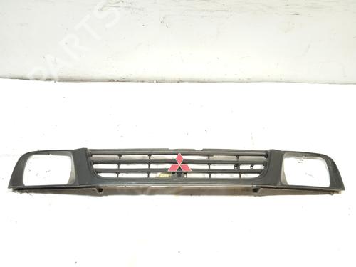 Grill/Gitter MITSUBISHI L200 (K7_T, K6_T, K5_T) 2.5 TD 4WD (K74T) (99 hp) 16704134