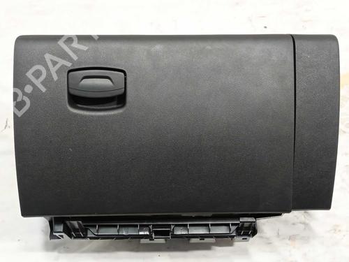 Used Glove box Glove box 31182530 31182530