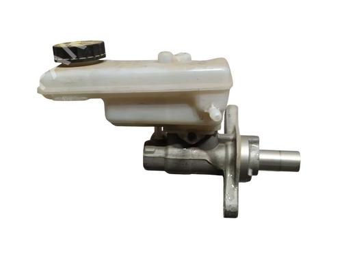 Used Brake master cylinder Brake master cylinder NISSAN NV250 Van (X61) dCi 115 (116 hp) 35951475 35951475