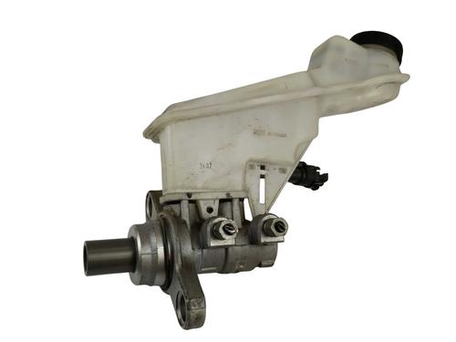 Used Brake master cylinder Brake master cylinder 28518136 28518136
