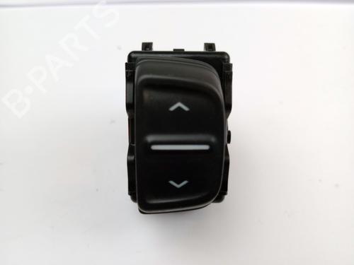 Right front window switch DACIA SANDERO II 1.2 (75 hp) 17718725