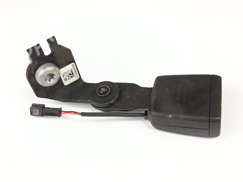 seat-buckle-bmw-1-f40-2019-34649620 main image