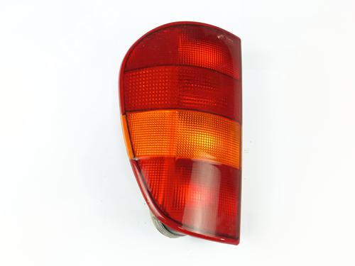 Feu arrière gauche SEAT INCA (6K9) 1.9 SDI (64 hp) 32977978