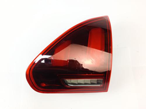 Used Right tailgate light Right tailgate light PEUGEOT 2008 II (UD_, US_, UY_, UJ_, UR_, UC_) 1.5 BlueHDI 100 (102 hp) 33873641 33873641