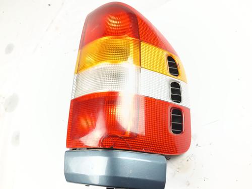 Højre baglygte OPEL FRONTERA B (U99) 2.2 DTI (6B_ZC, 6B_VF, 6B_66, 6B_76) (116 hp) 29243040
