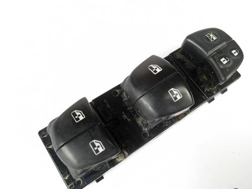 Used Left front window switch Left front window switch 12127393 12127393
