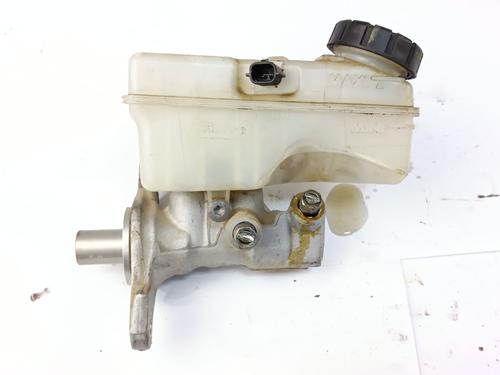 Brake master cylinder DACIA SANDERO II TCe 90 (B8M1, B8MA, B8AC) | BP31176712M77