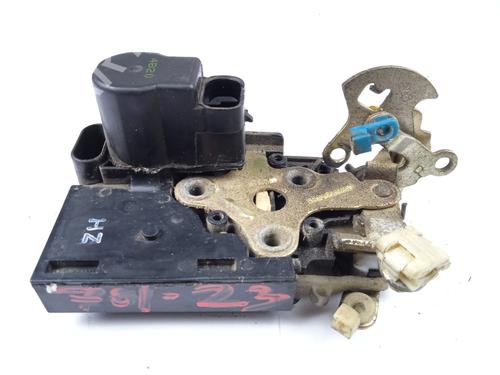 Used Front right lock DAEWOO LACETTI Hatchback (KLAN) 1.6 (109 hp) 17629918