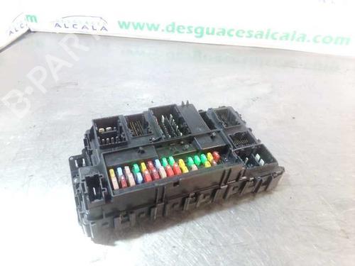 Used Fuse box Fuse box 10929971 10929971