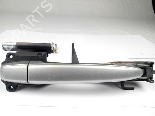 Used Front right exterior door handle Front right exterior door handle 12452475 12452475