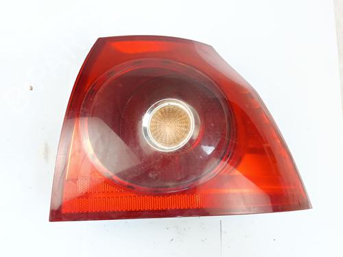 Feu arrière droit VW GOLF V (1K1) 1.9 TDI (105 hp) 32366039