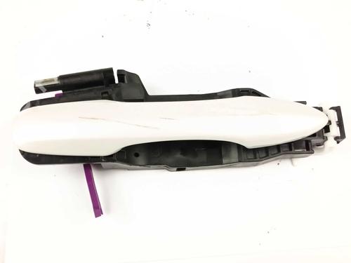 rear-right-exterior-door-handle-toyota-yaris-cross-mxp_-2020-27526970 main image