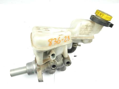 Used Brake master cylinder Brake master cylinder JEEP COMPASS (MK49) 2.0 CRD 4x4 (140 hp) 16935689 16935689