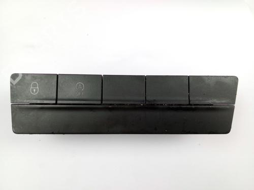 Used Switch SKODA OCTAVIA III (5E3, NL3, NR3) 1.6 TDI (110 hp) 19807994
