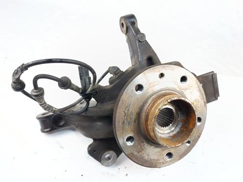 Used Left front steering knuckle RENAULT SCÉNIC III (JZ0/1_) 1.2 TCe (JZ16) (132 hp) 30733944
