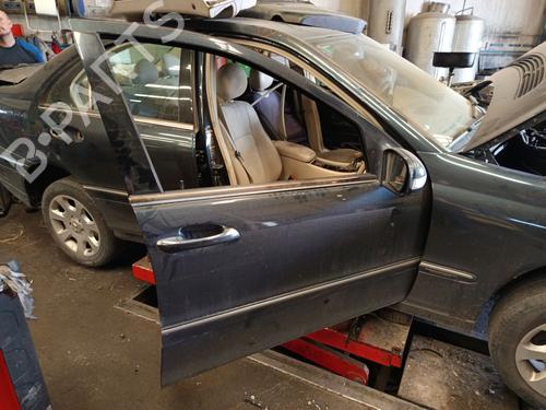 Used Right front door MERCEDES-BENZ C-CLASS (W203) C 220 CDI (203.008) (150 hp) 26576955