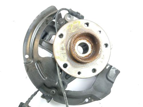 Used Right front steering knuckle RENAULT MEGANE IV Hatchback (B9A/M/N_) 1.5 Blue dCi 115 (B9A6) (116 hp) 10551780