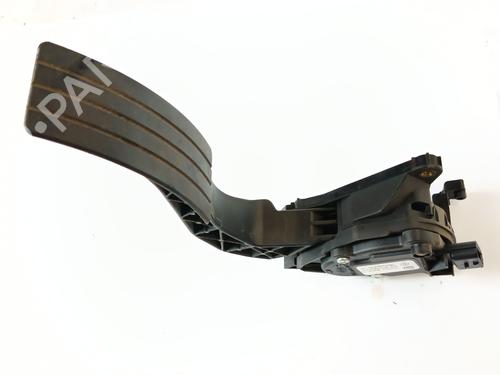 Pedal RENAULT CAPTUR I (J5_, H5_) 1.5 dCi 90 (J5N4, J5M5, J5MW, J5M6, J5AL, J5AJ) (90 hp) 28624039