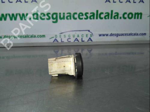 Switch PEUGEOT PARTNER Box Body/MPV (5_, G_) | BP14352974I30 - Image 2