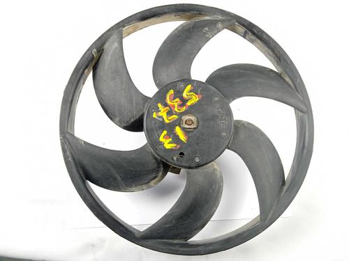 Used Radiator fan Radiator fan SMART CROSSBLADE (450) 0.6 (450.418) (71 hp) 10617459 10617459
