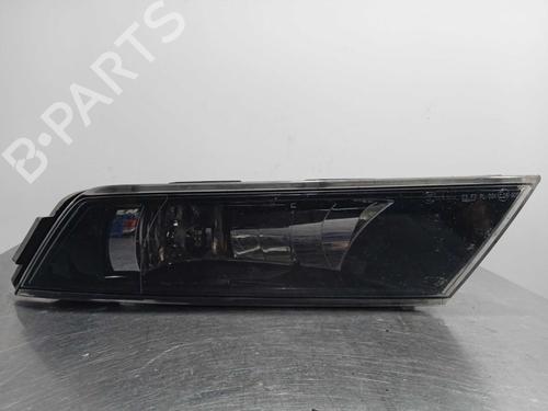 right-front-fog-light-skoda-superb-iii-3v3-20-tdi-3v0941700-2015-10168195 main image