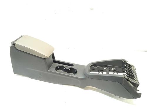 Used Armrest / Center console Armrest / Center console VW JETTA IV (162, 163, AV3, AV2) 1.6 TDI (105 hp) 17909069 17909069