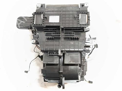 Used Climate control Climate control 28624065 28624065