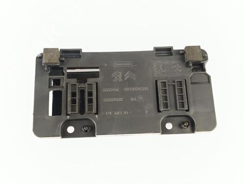 Used Electronic module Electronic module PEUGEOT 2008 II (UD_, US_, UY_, UJ_, UR_, UC_) 1.5 BlueHDI 100 (102 hp) 33873668 33873668