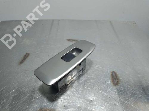 Used Right rear window switch MITSUBISHI PAJERO II (V3_W) 3.2 DiD 4WD (165 hp) 9996483