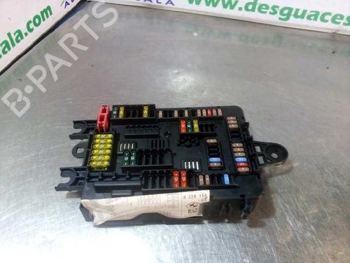 Used Fuse box Fuse box 9994545 9994545