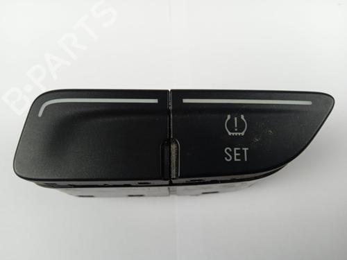 Used Switch FORD TOURNEO COURIER B460 MPV [2014-2025]  14350290