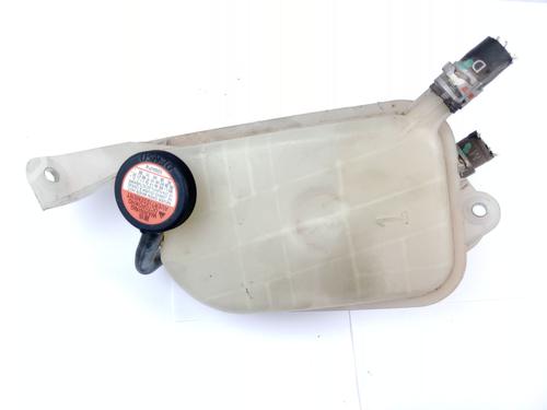 Used Expansion tank TOYOTA AURIS (_E18_) 1.4 D-4D (NDE180_, NDE180R) (90 hp) 24228472