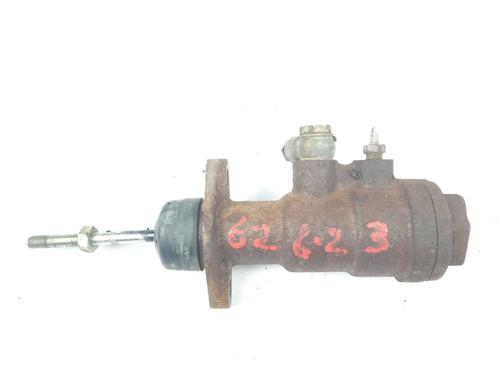 Used Brake master cylinder Brake master cylinder LAND ROVER 88/109 (LR) 2.3 D 4x4 (LR 88 DL, LR 109 DL) (63 hp) 16767652 16767652