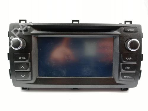 Used Radio TOYOTA AURIS (_E18_) 1.4 D-4D (NDE180_, NDE180R) (90 hp) 24127995