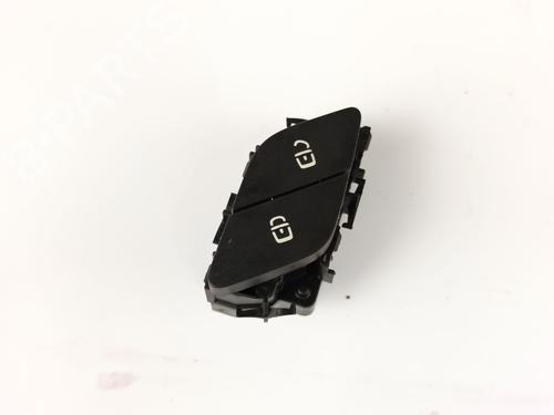 switch-mercedes-benz-gle-v167-2018-36041039 main image