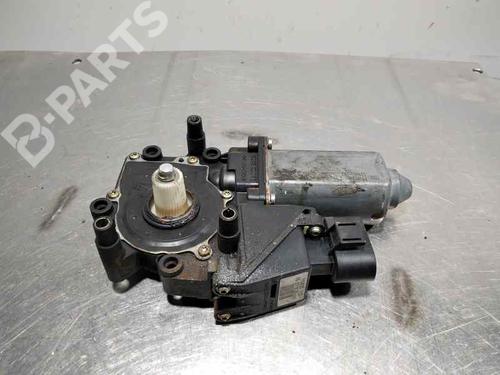 Portierruitmotor rechtsvoor AUDI A8 D2 (4D2, 4D8) 2.5 TDI (150 hp) 10142988